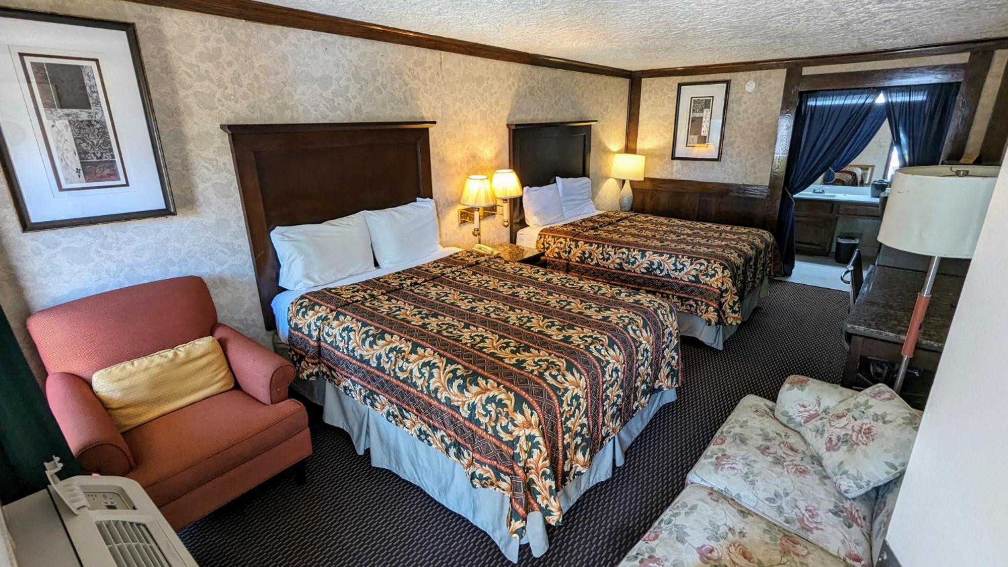 Edelweiss Inn นิวบราวน์เฟลส์ ภายนอก รูปภาพ